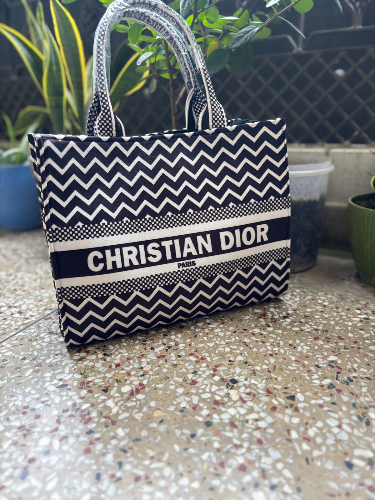 CHRISTIAN DIOR PARIS
